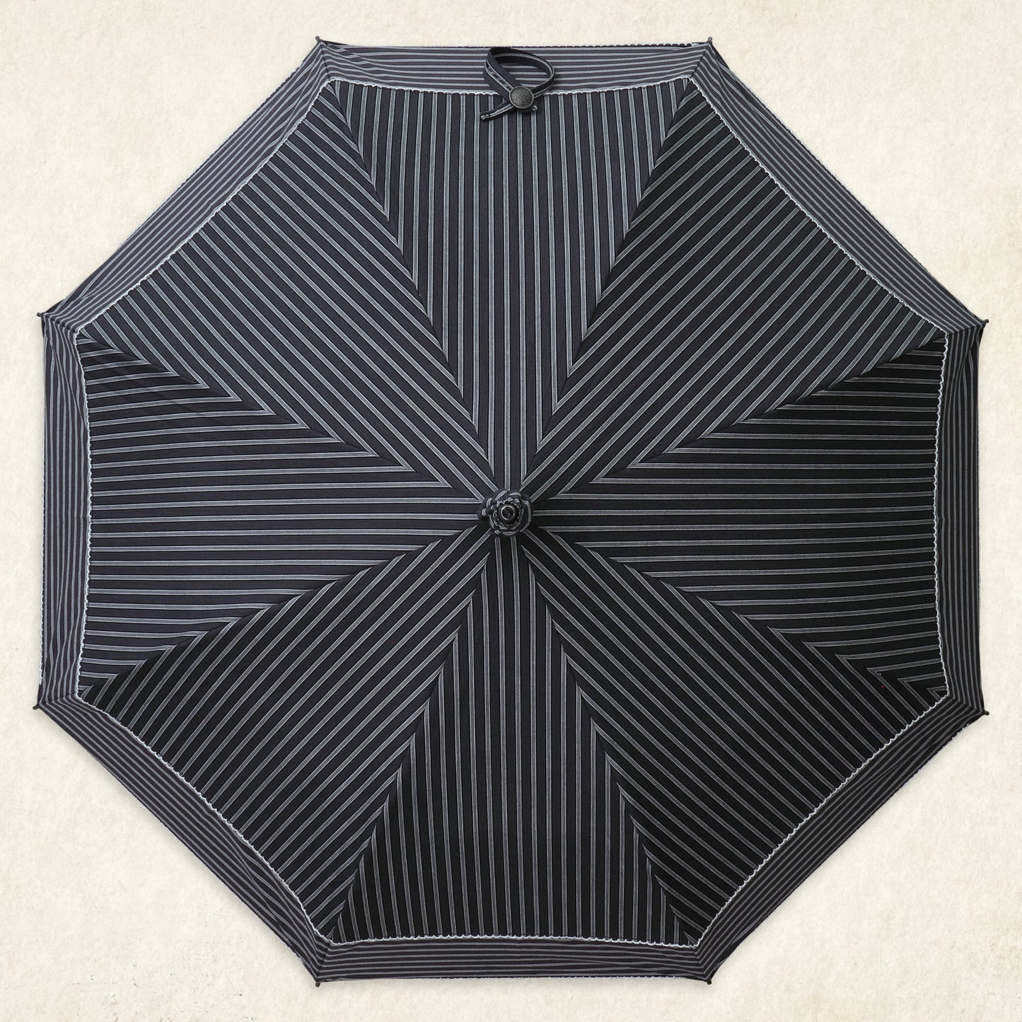 【30%OFF】majesty (マジェスティー) - パゴダ 日傘 晴雨兼用 UVカット ショート丈 ストライプ ボーダー