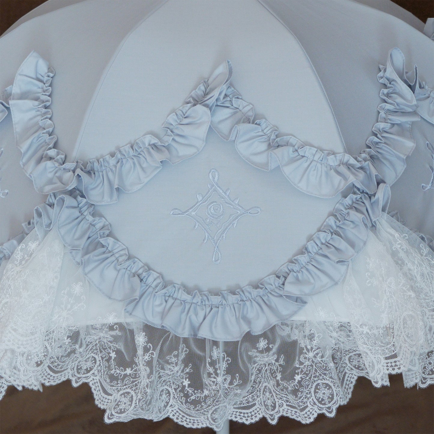 【予約商品】étoile-rêve (エトワール・レーヴ) - パゴダ 1級遮光 日傘 晴雨兼用 UVカット ショート丈 フリル レース